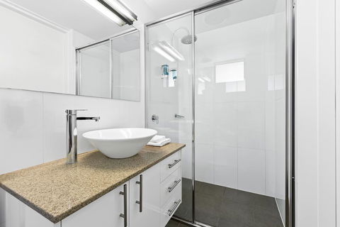 The Mid Pacific - Goulburn Accommodation 3