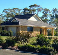 The Villa On Pine Tree - Goulburn Accommodation