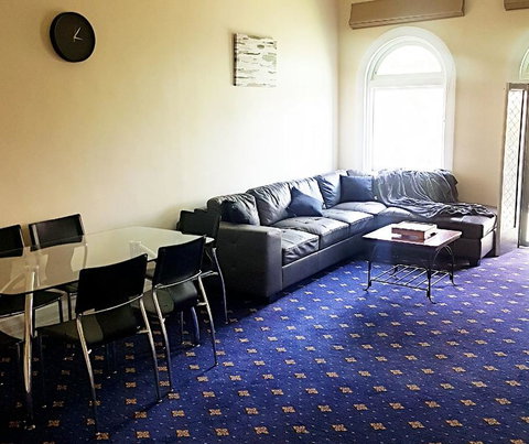 The Wharf Hotel - Goulburn Accommodation 1