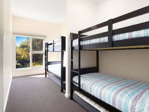The Wharf House - Budgewoi - Goulburn Accommodation 1