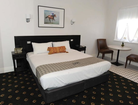 The Yarrawonga Hotel - Goulburn Accommodation 0