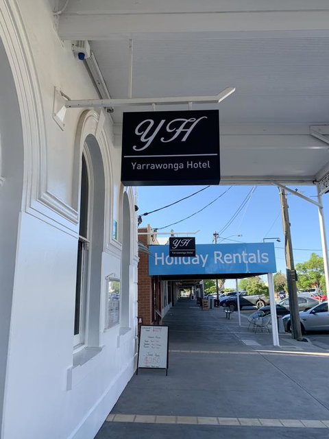 The Yarrawonga Hotel - Goulburn Accommodation 2