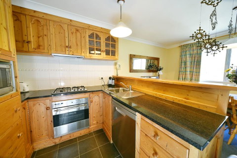 Three Bears 2 - Goulburn Accommodation 3