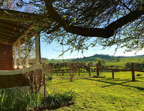Tracton Homestead - Goulburn Accommodation 1