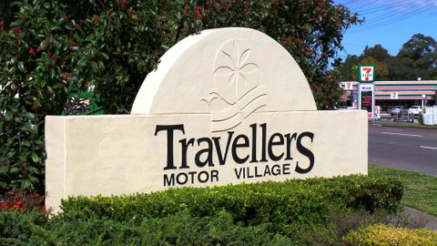 Travellers Motor Village - Goulburn Accommodation 2