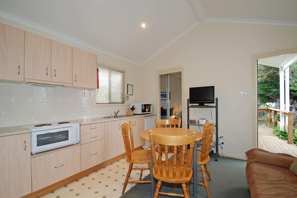 Triabunna TAS Goulburn Accommodation