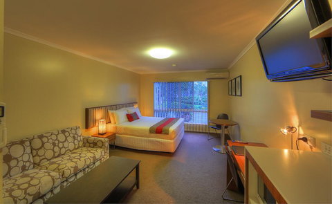 Tropixx Motel & Restaurant - Goulburn Accommodation 2