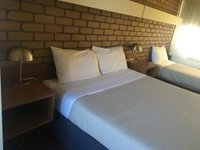 Tudor House Motel