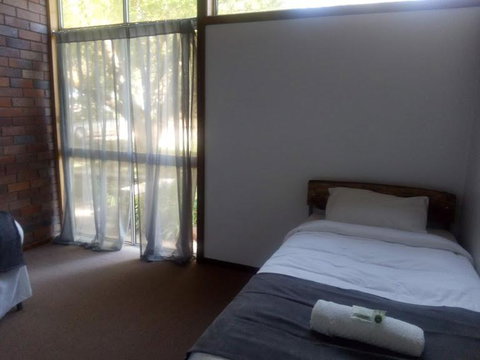 Twinkle Tree's Cottage - Goulburn Accommodation 1