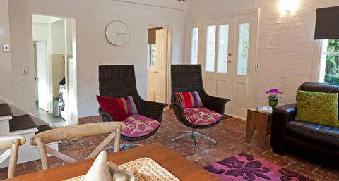 Tyneside Gatehouse - Goulburn Accommodation 2