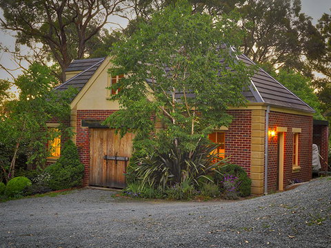 Tyneside Gatehouse - Goulburn Accommodation 1