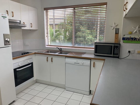 Unit 3 'Kings Cove', Kings Beach - Goulburn Accommodation 2