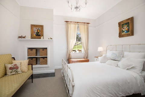Victoria Cottage - Goulburn Accommodation 1