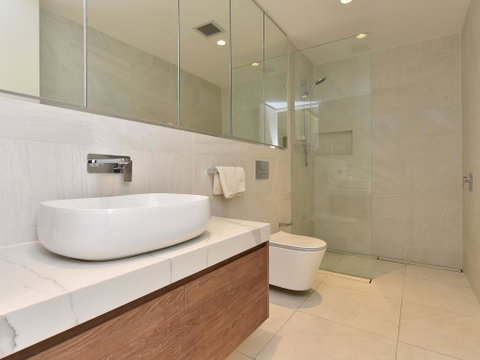 Villa Catania Waterside At Trinity Point - Goulburn Accommodation 3