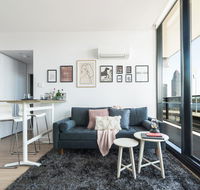 Waterfront apt on Mel Collins Street3 - Goulburn Accommodation
