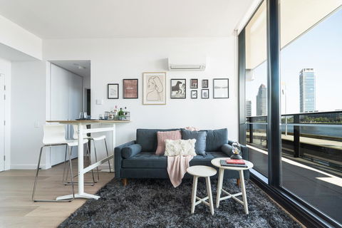 Waterfront Apt On Mel Collins Street#3 - Goulburn Accommodation 0