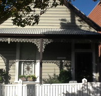 Redruth Cottage - Goulburn Accommodation