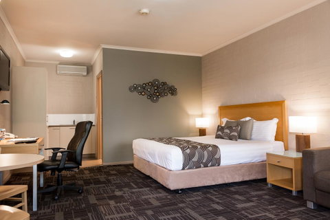 Blazing Stump Motel & Suites - Goulburn Accommodation 15