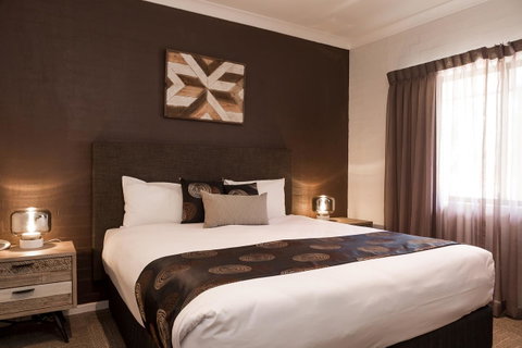 Blazing Stump Motel & Suites - Goulburn Accommodation 11