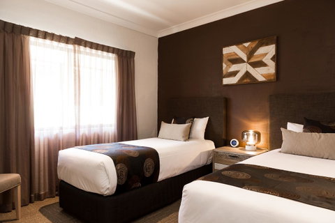 Blazing Stump Motel & Suites - Goulburn Accommodation 1