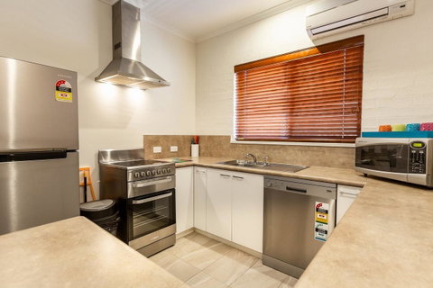 Blazing Stump Motel & Suites - Goulburn Accommodation 2