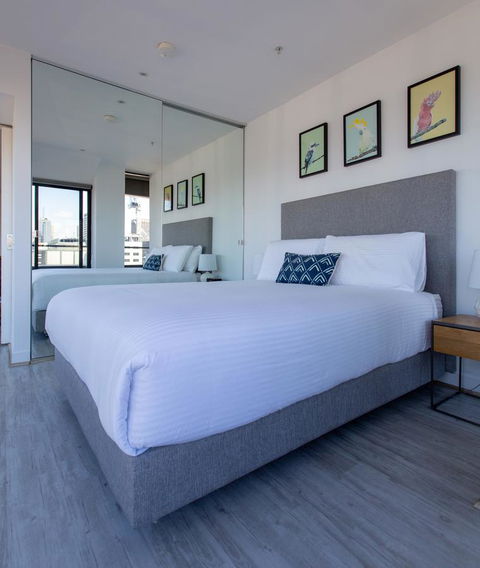Flinders Luxury Penthouse - Goulburn Accommodation 11