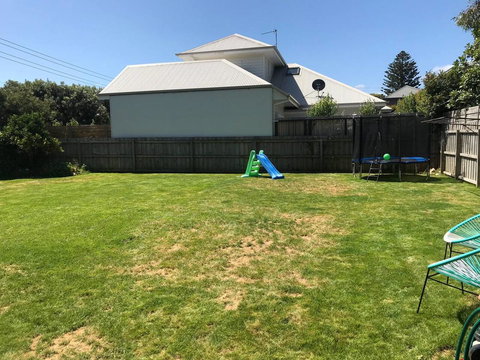 The Perfect Zone- SLEEPS 12 - Goulburn Accommodation 10