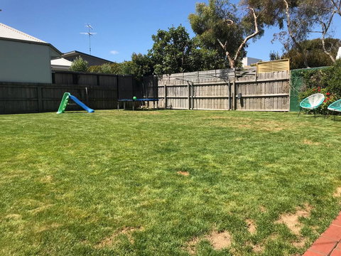 The Perfect Zone- SLEEPS 12 - Goulburn Accommodation 12