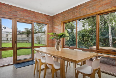 The Perfect Zone- SLEEPS 12 - Goulburn Accommodation 15