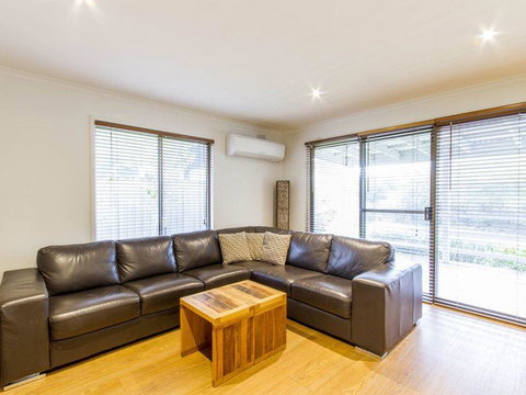 Perfect For Family Fun - Goulburn Accommodation 3