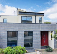 Apollo Bay Seal Apartments - Goulburn Accommodation