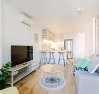 Plush 2BR CBD Apartment Near Southern Cross - Goulburn Accommodation