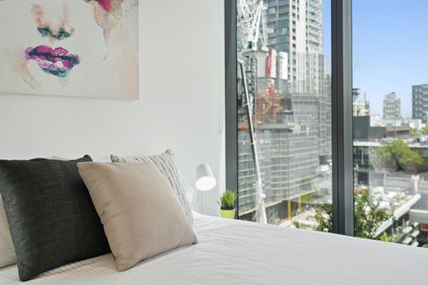 Complete Host Manhattan Apartments - Goulburn Accommodation 1