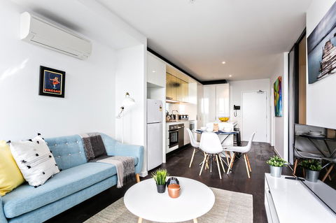 Complete Host Manhattan Apartments - Goulburn Accommodation 27