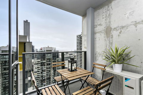 Complete Host Manhattan Apartments - Goulburn Accommodation 29