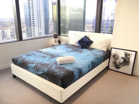 CBD Spacious 3 Bedrooms-Breathtaking View Gym Pool - Goulburn Accommodation 3
