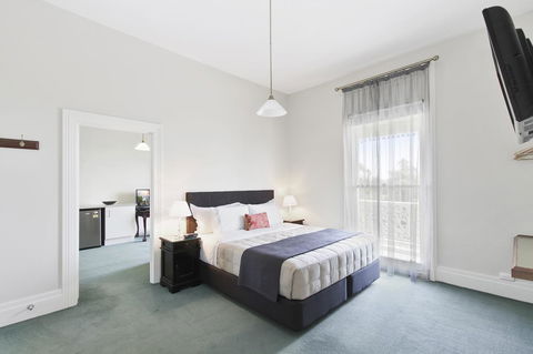 The Riversleigh - Goulburn Accommodation 24