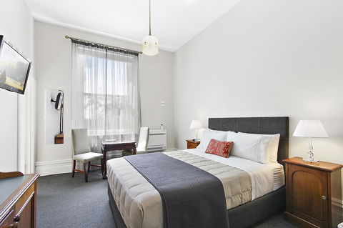 The Riversleigh - Goulburn Accommodation 25