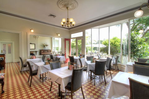 The Riversleigh - Goulburn Accommodation 5
