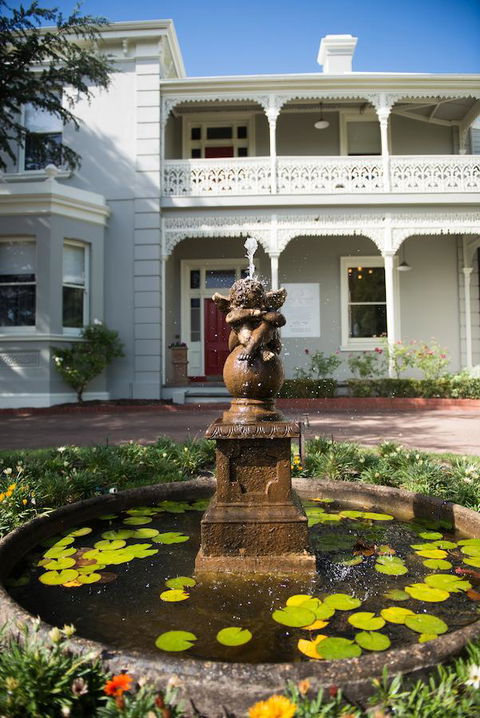 The Riversleigh - Goulburn Accommodation 10