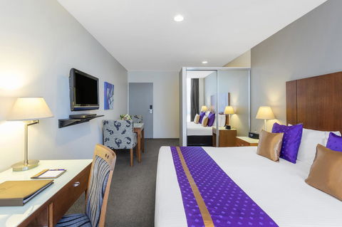 Park Regis Griffin Suites - Goulburn Accommodation 10