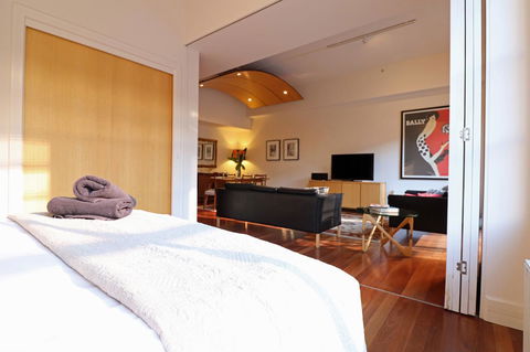 Majorca Magic On Flinders Lane - Rejuvenate Stays - Goulburn Accommodation 2