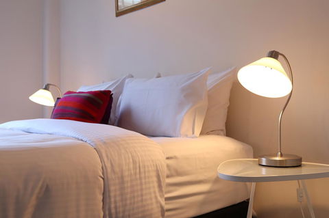 Majorca Magic On Flinders Lane - Rejuvenate Stays - Goulburn Accommodation 24