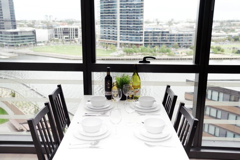 Auzzie Apartments Docklands, Melbourne - Goulburn Accommodation 24