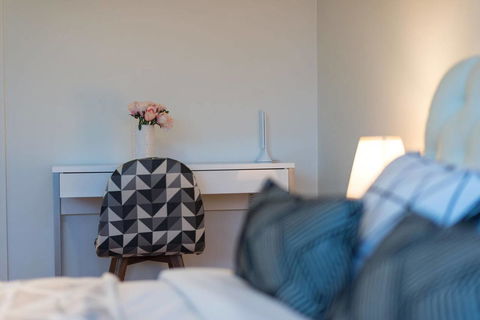 St Kilda Road Park View 3 Bedroom Luxury Apartment - Goulburn Accommodation 14