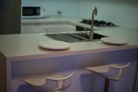 St Kilda Road Park View 3 Bedroom Luxury Apartment - Goulburn Accommodation 3