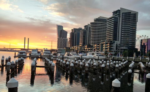 Harbour Escape Apartments Docklands - Goulburn Accommodation 4