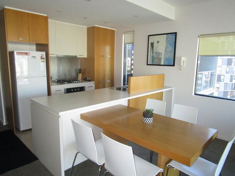 Harbour Escape Apartments Docklands - Goulburn Accommodation 9