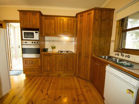 Angel's Rest - Goulburn Accommodation 7