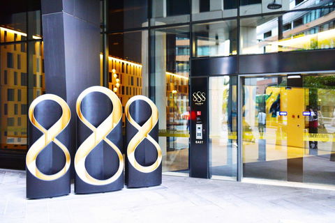 Superb Habour View/ Stylish Apartment / Landmark Building/ Free Tram - Goulburn Accommodation 20